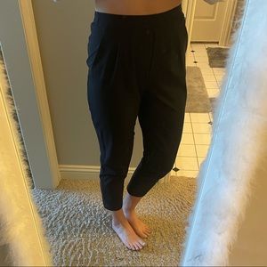 Black lululemon work pants with pockets and elastic waist
